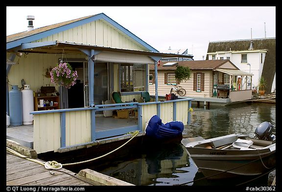 Houseboat, Upper Harbour. Victoria, British Columbia, Canada (color)