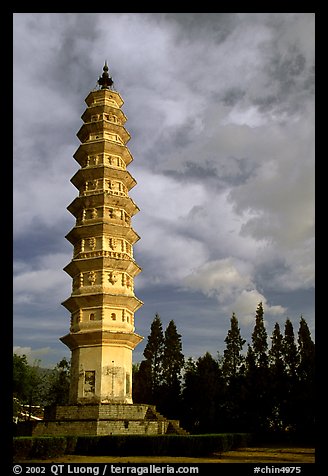 One of the two 10-tiered pagodas flanking Quianxun Pagoda. Dali, Yunnan, China