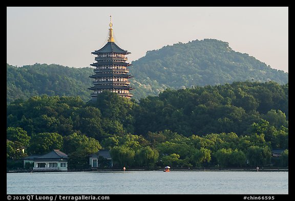 Leifeng Pagoda, West Lake. Hangzhou, China (color)