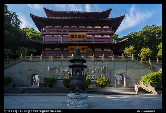 Upper Jingci Buddhist Temple. Hangzhou, China (color)