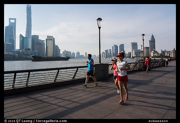 Runners on the Bund. Shanghai, China (color)