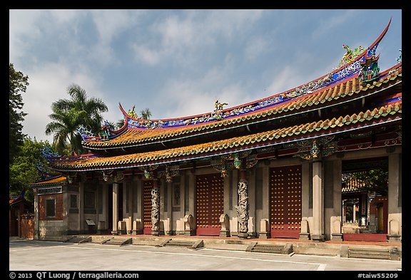 Lingxing gate, Confuscius Temple. Taipei, Taiwan (color)