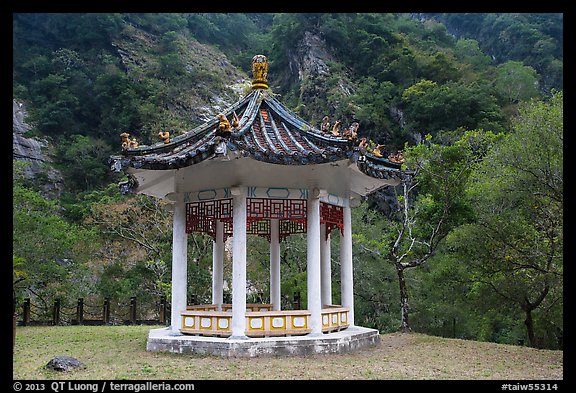 Yuefei Pavillion, Taroko Gorge. Taroko National Park, Taiwan (color)