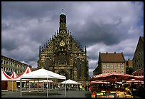 Liebfrauenkirche (church of Our Lady) and Hauptmarkt. Nurnberg, Bavaria, Germany