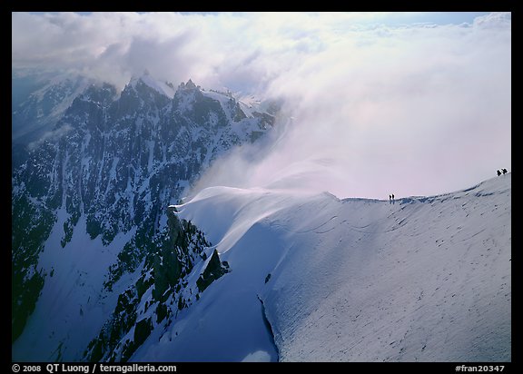 Alpinists on Aiguille du Midi ridge, Chamonix. France