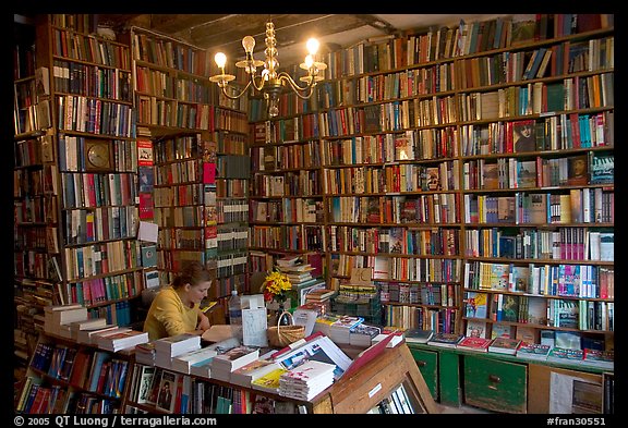 Shakespeare and Company bookstore. Quartier Latin, Paris, France
