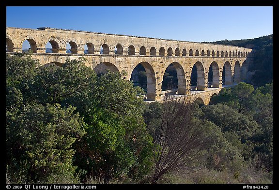 Pont du Gard spanning Gardon river valley. France