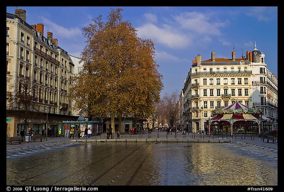 Basin and pedestrian area. Lyon, France (color)