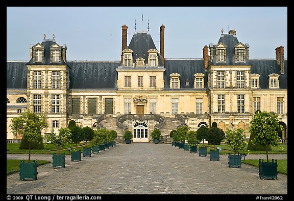 Cour des Adieux, Fontainebleau Palace. France