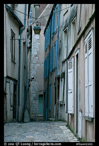 Alley, Chartres. France
