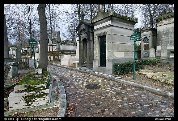 Memorials and tombs, Pere Lachaise cemetery. Paris, France