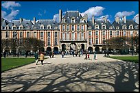 Place des Vosges, Le Marais. Paris, France ( color)