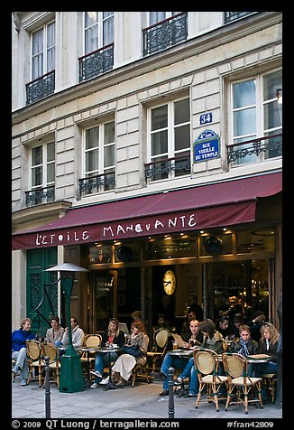 Cafe, rue Vielle du Temple, the Marais. Paris, France