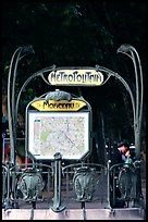 Embrace at the entrance of a metro station. Paris, France ( color)