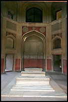 Tomb inside cenotaph, Humayun's tomb. New Delhi, India (color)