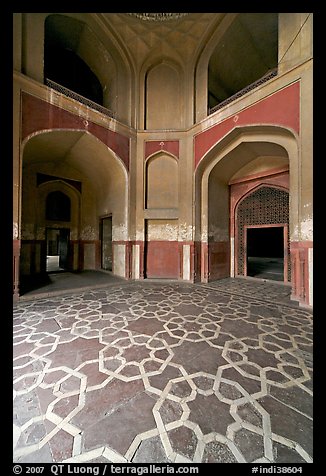 Geometrical patters on the floor of hall, Humayun's tomb. New Delhi, India (color)