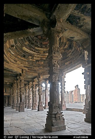 Columns and courtyard, Quwwat-ul-Islam mosque, Qutb complex. New Delhi, India (color)