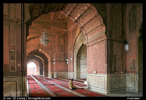 Men in prayer, prayer hall, Jama Masjid. New Delhi, India (color)