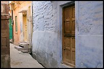Narrow street. Jodhpur, Rajasthan, India (color)
