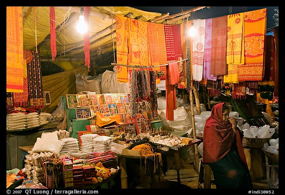 Vendor near Dasaswamedh Ghat at night. Varanasi, Uttar Pradesh, India