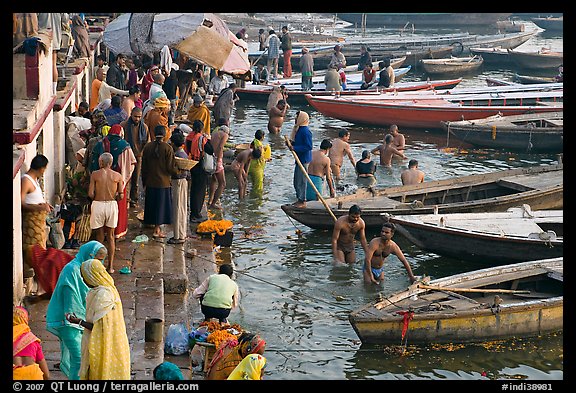 Ritual dip into the Ganga River. Varanasi, Uttar Pradesh, India