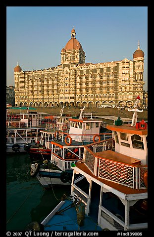 Tour boats in front of Taj Mahal Palace Hotel. Mumbai, Maharashtra, India (color)