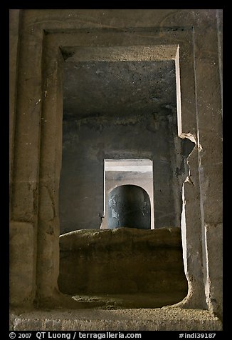 Linga in Sanctorum of Siva shrine, Elephanta caves. Mumbai, Maharashtra, India (color)