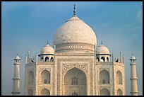 White domed marble mausoleum, Taj Mahal, early morning. Agra, Uttar Pradesh, India (color)