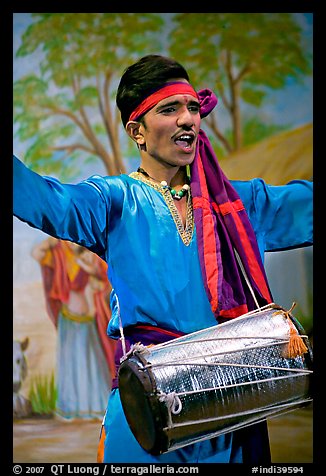 Man performing at Kandariya art and culture show. Khajuraho, Madhya Pradesh, India