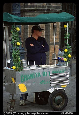 Lemonade vendor. Naples, Campania, Italy