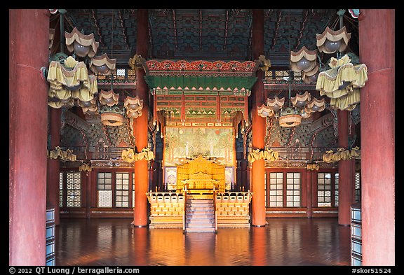 Throne room, Changdeokgung Palace. Seoul, South Korea (color)