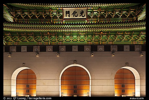 Facade of Gyeongbokgung gate at night. Seoul, South Korea