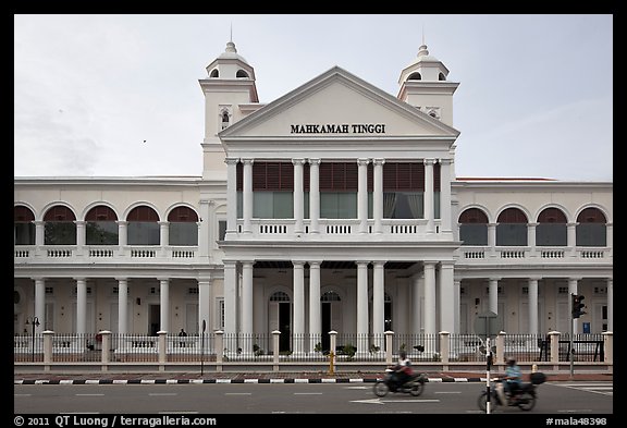 Mahkamah Tinggi colonial-style supreme court. George Town, Penang, Malaysia (color)