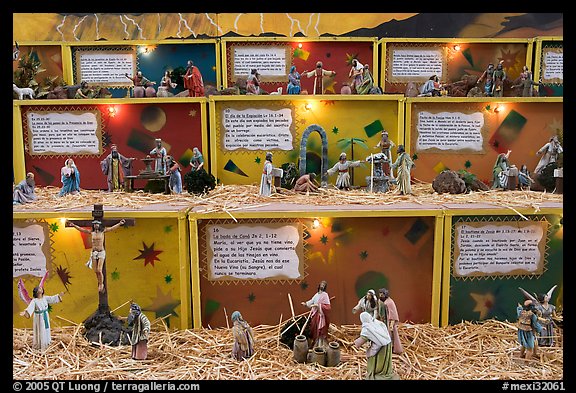 Scenes from the bible illustrated with figurines, Tlaquepaque. Jalisco, Mexico (color)