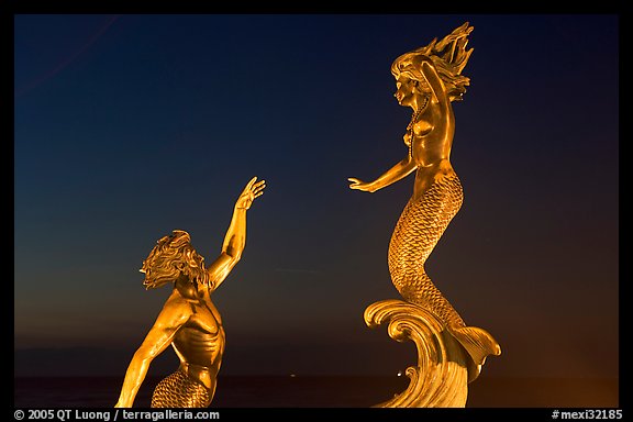 Mermaid statue by night, Puerto Vallarta, Jalisco. Jalisco, Mexico (color)