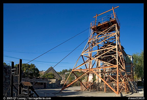 Tower above the main shaft of La Valenciana mine. Guanajuato, Mexico (color)
