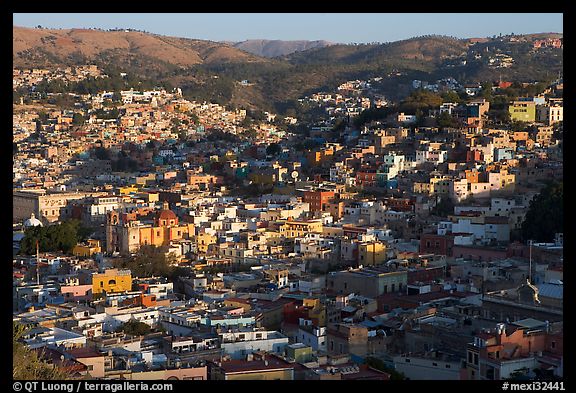 Panoramic view of the town, early morning. Guanajuato, Mexico