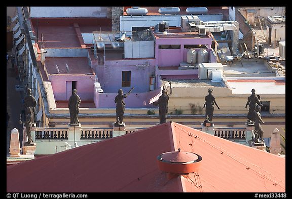 Roof of Teatro Juarez with statues. Guanajuato, Mexico