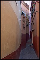 Callejon del Beso, the narrowest of the alleyways. Guanajuato, Mexico (color)