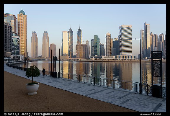 Promenade along Dubai Creek. United Arab Emirates (color)