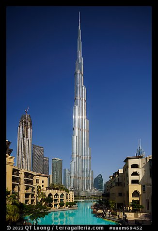 Burj Khalifa from Souk Al Bahar. United Arab Emirates (color)