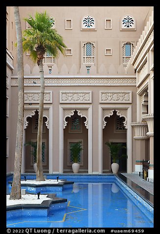 Courtyard, Medina Jumerah. United Arab Emirates (color)