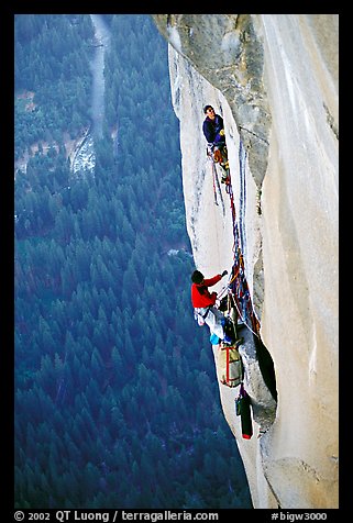 Tom McMillan leaves the belay on the last pitch. El Capitan, Yosemite, California (color)
