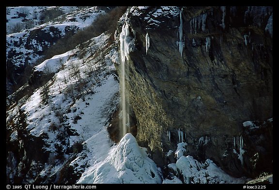 Waterfall, Fressinieres. Alps, France