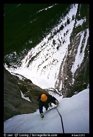 Climbing Kitty Hawk. Canada (color)