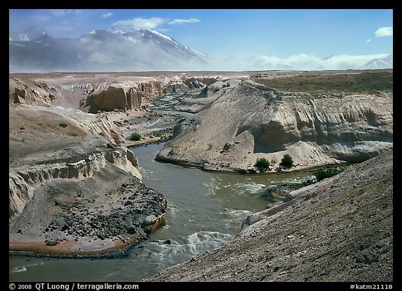 Convergence of the Lethe and Knife river, Valley of Ten Thousand smokes. Katmai National Park (color)