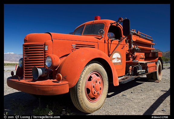 Firetruck at Stovepipe Wells. Death Valley National Park (color)
