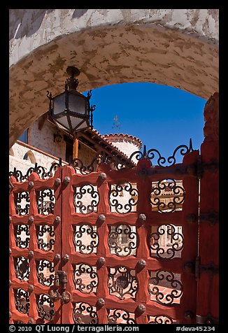 Gate, lamp, and arch, Scotty's Castle. Death Valley National Park (color)