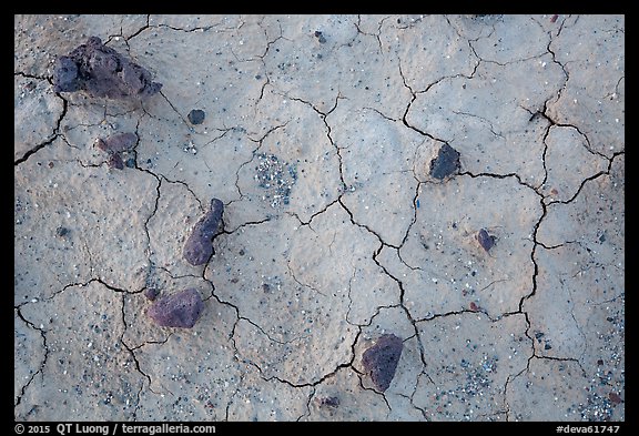 Close-up of volcanic stones and cracked mud, Panamint Valley. Death Valley National Park (color)