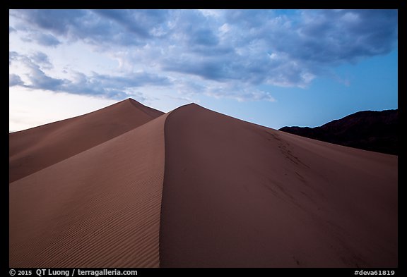 Dune ridges and mountains at sunset, Ibex Dunes. Death Valley National Park (color)